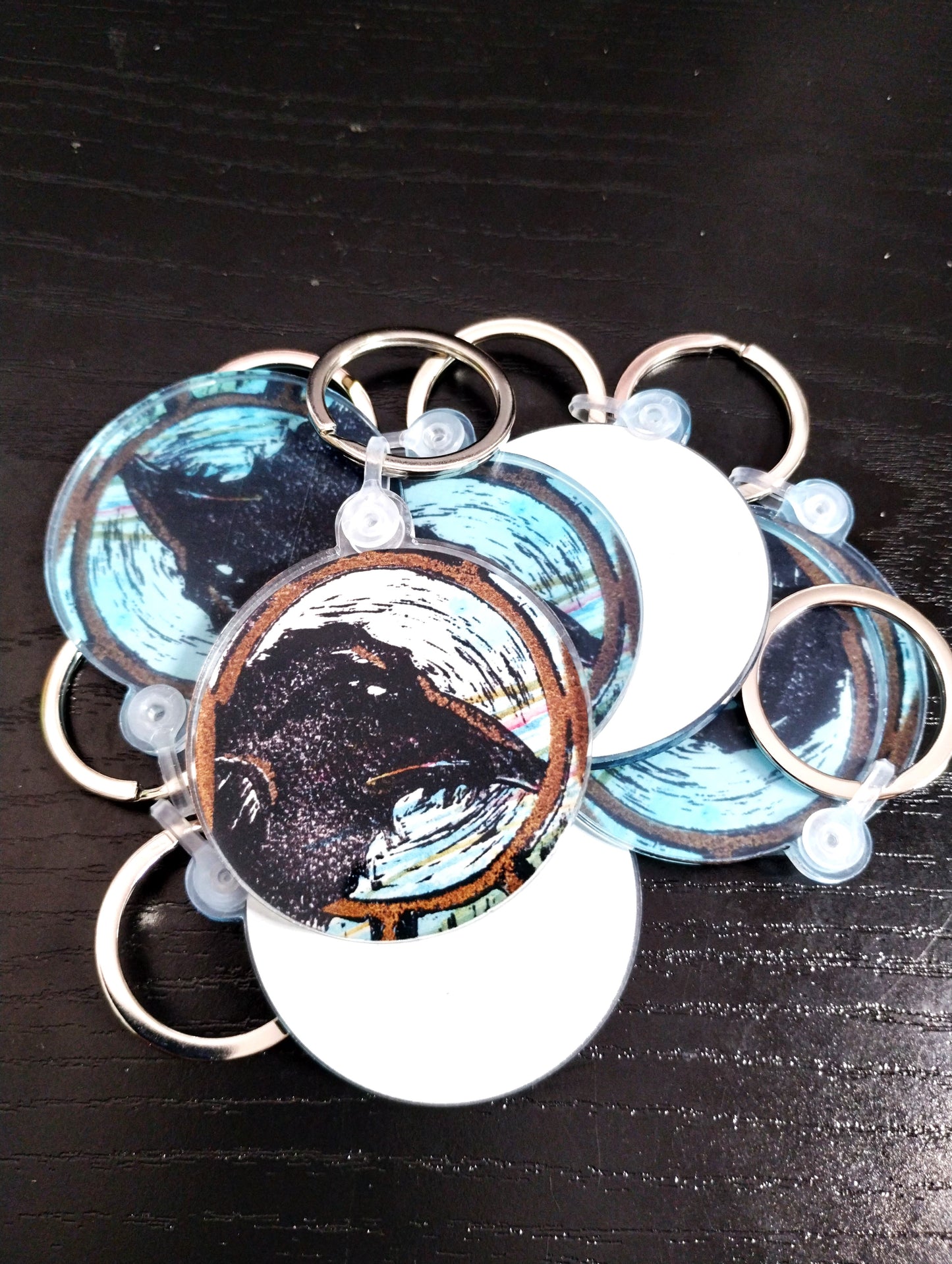 Raven Round Keychain - Blue