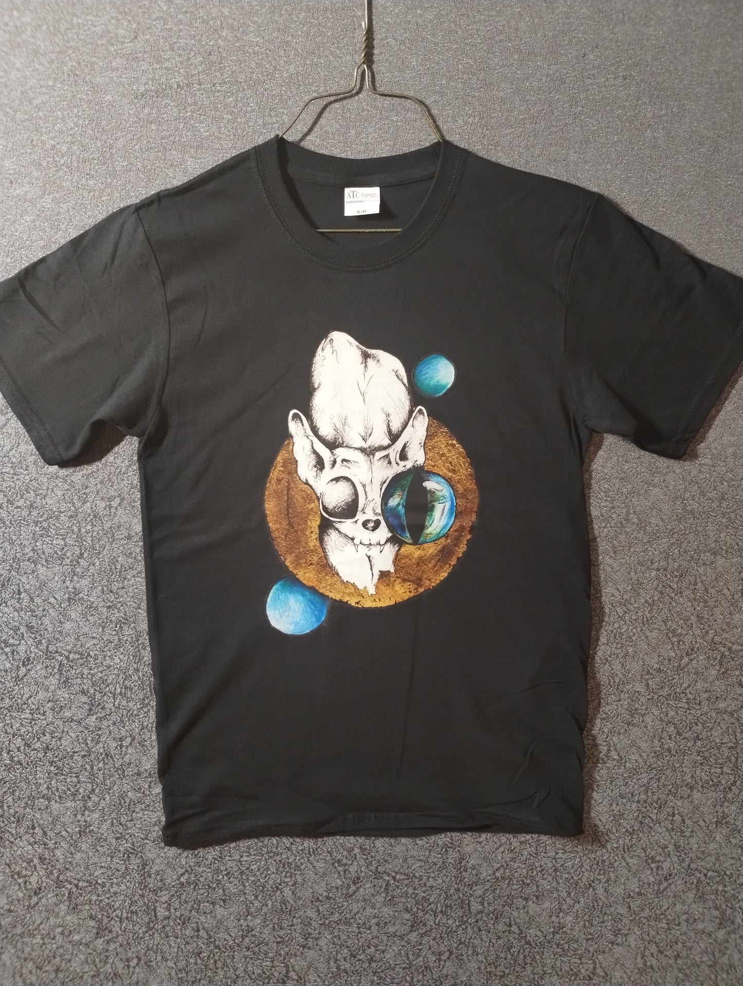 Unisex T-Shirt- Cat With Ovals