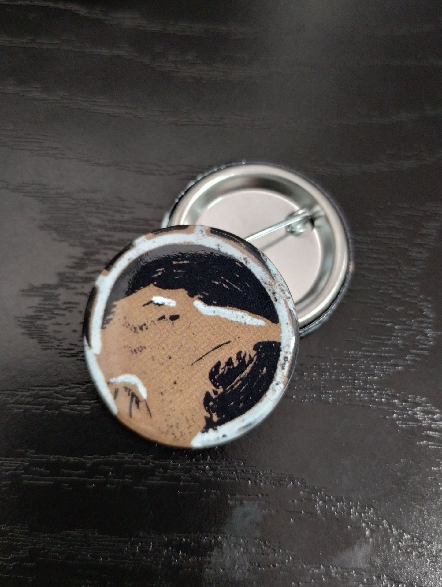 Raven Button Pin -Gold